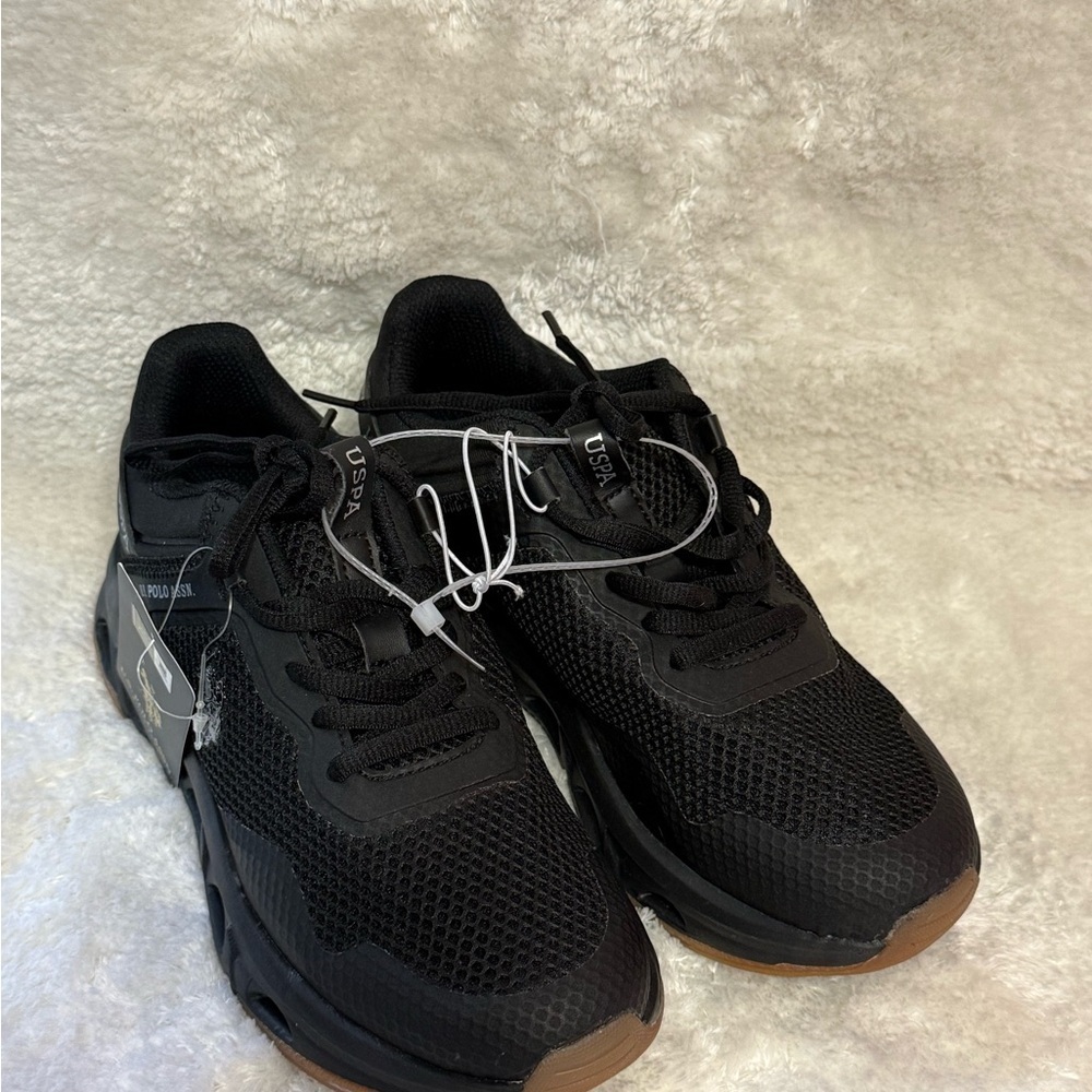 U.S. Polo Assn. Black Athletic Shoes size 8 men's